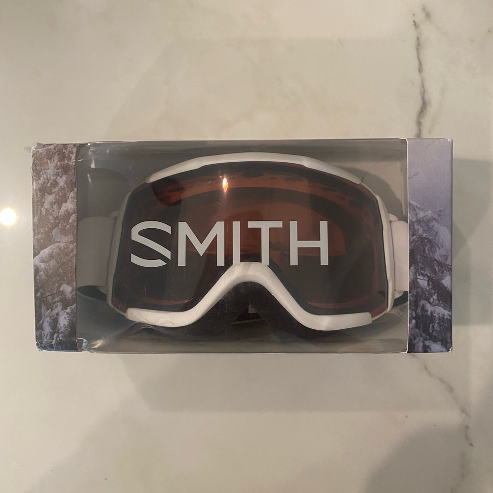 SMITH SKI GOGGLES